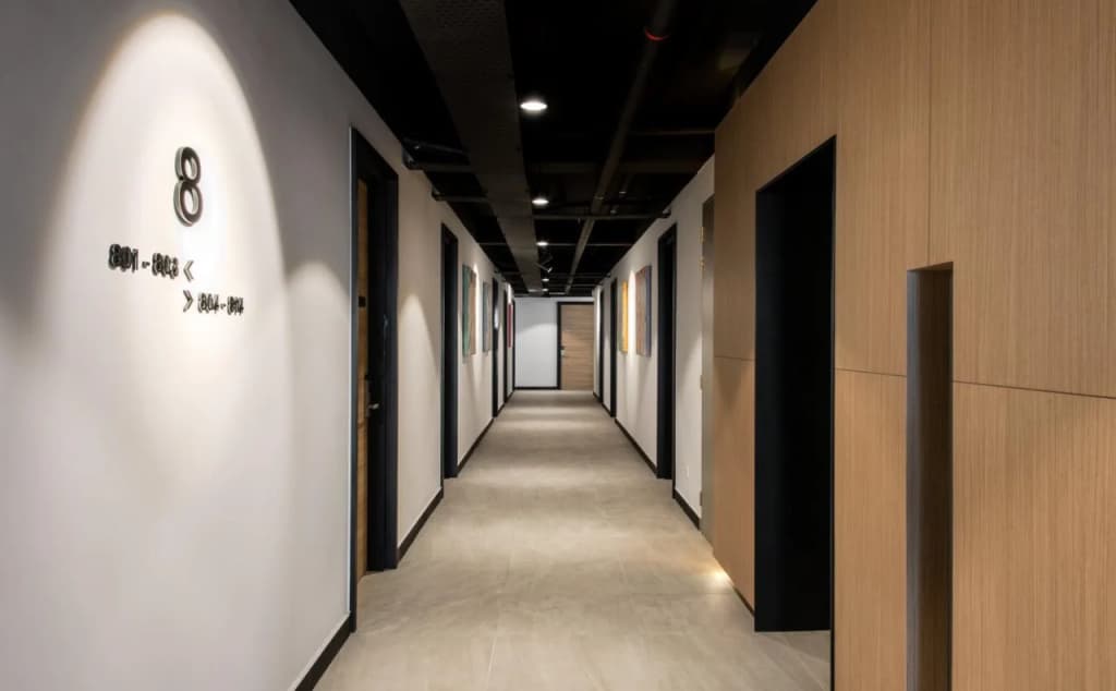 The Canvas Hotel - photo 10