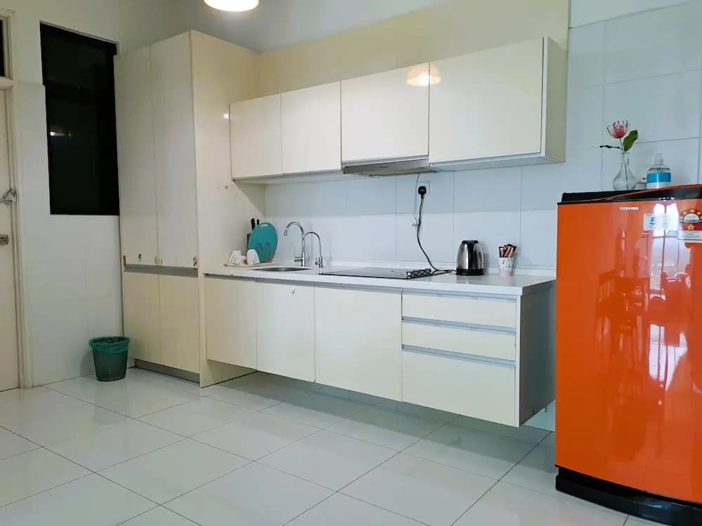 JB Bukit Indah Skyloft Suites - photo 12