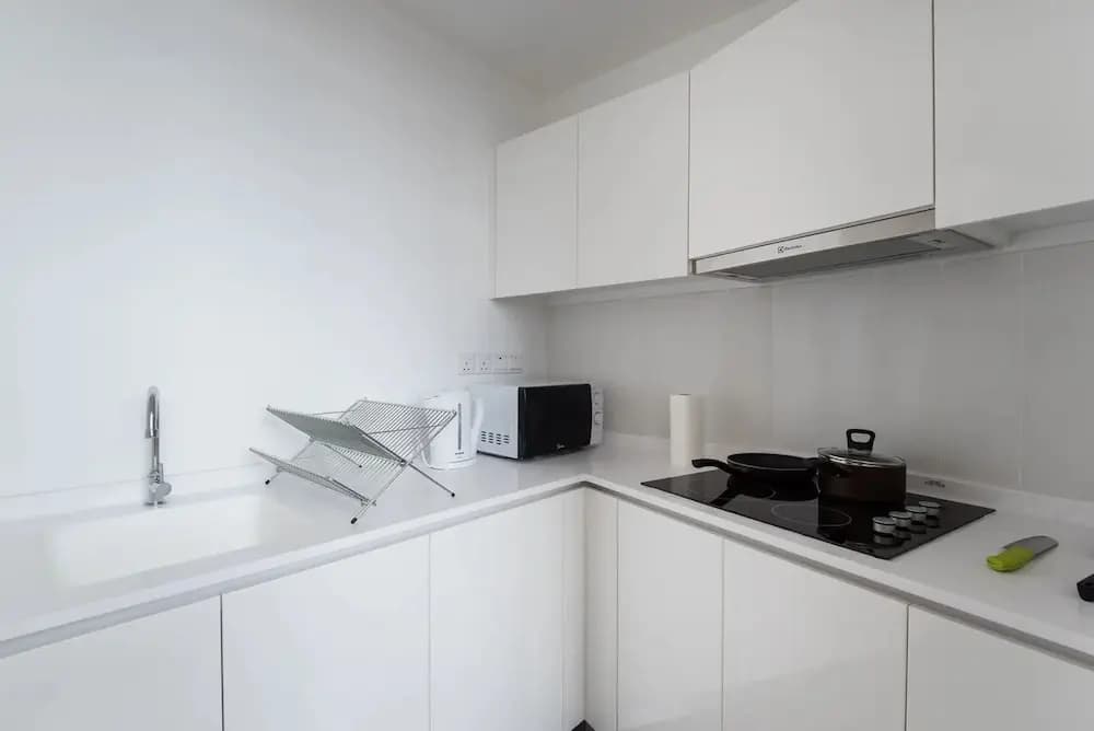 The Hub Service Apartment - photo 16