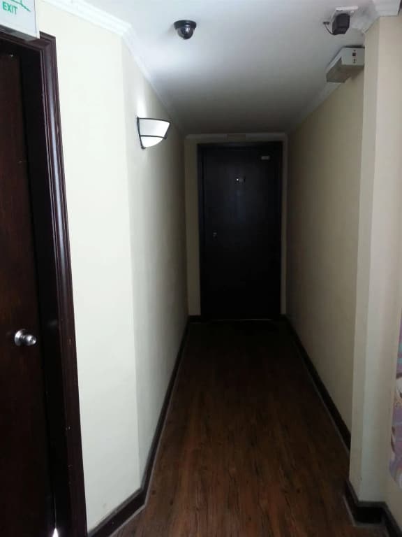 Iskandar Sinsuran Guesthouse - photo 9
