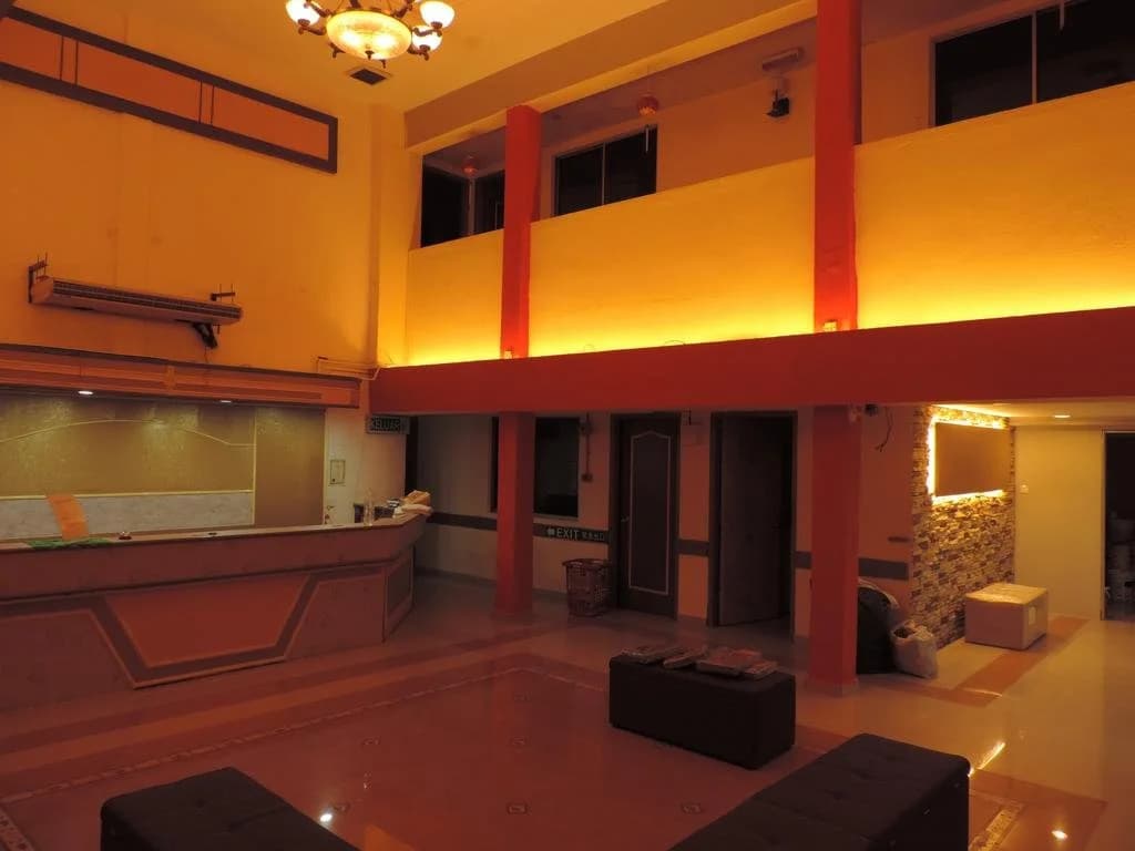 OYO 601 I Stay Hotel - photo 1