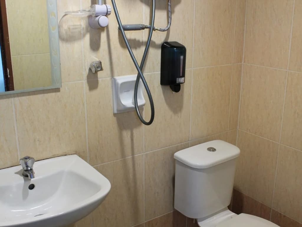 B Link Hotel - photo 7