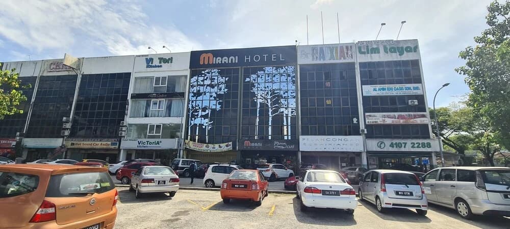 Mirani Hotel by Oyo Rooms - photo 10