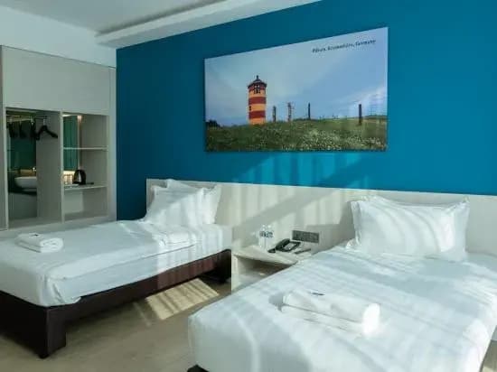 Lighthouse Hotel Semporna - photo 3