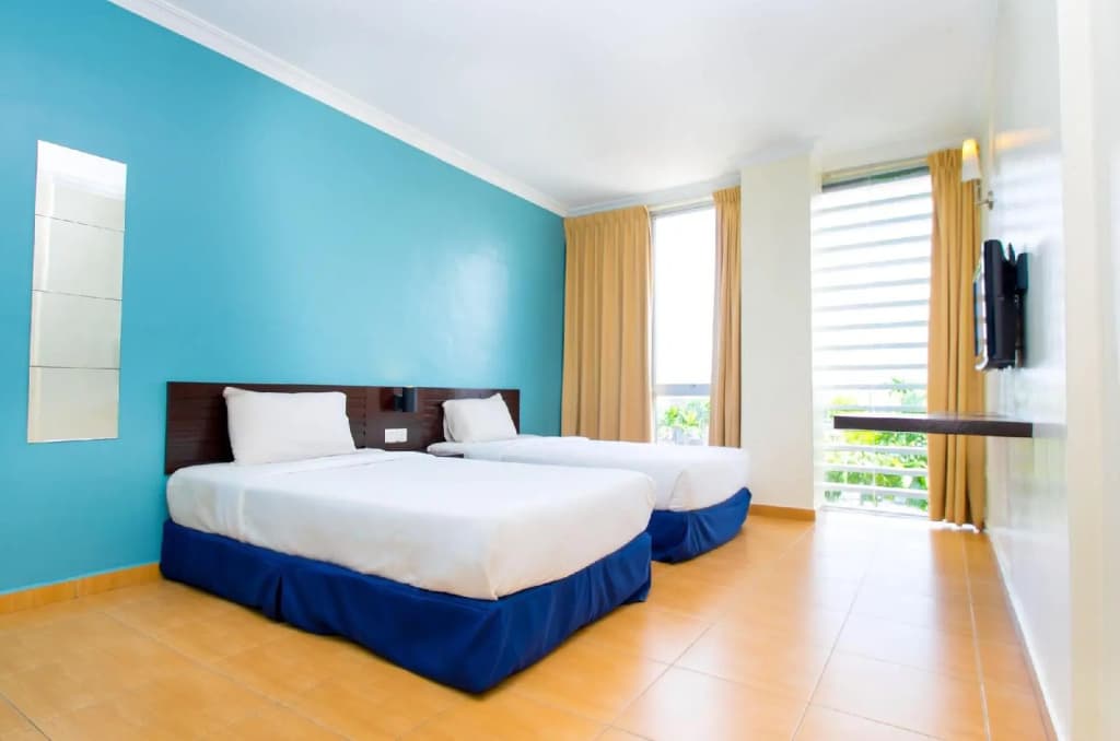 Ample Hotel - photo 3