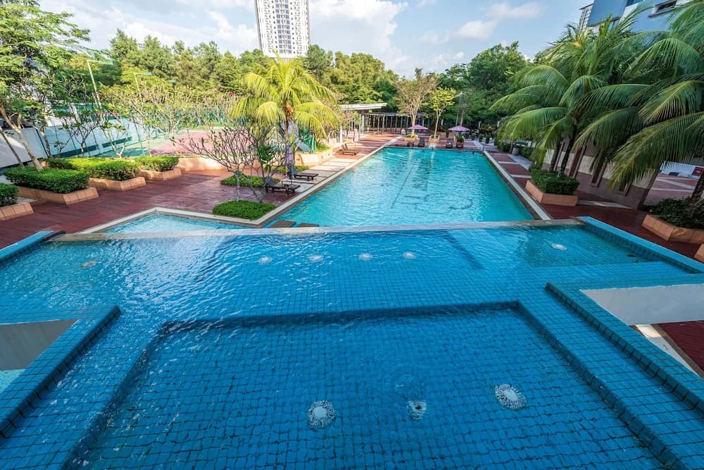 Spacious Three Bedroom Condo Cyberjaya - photo 10