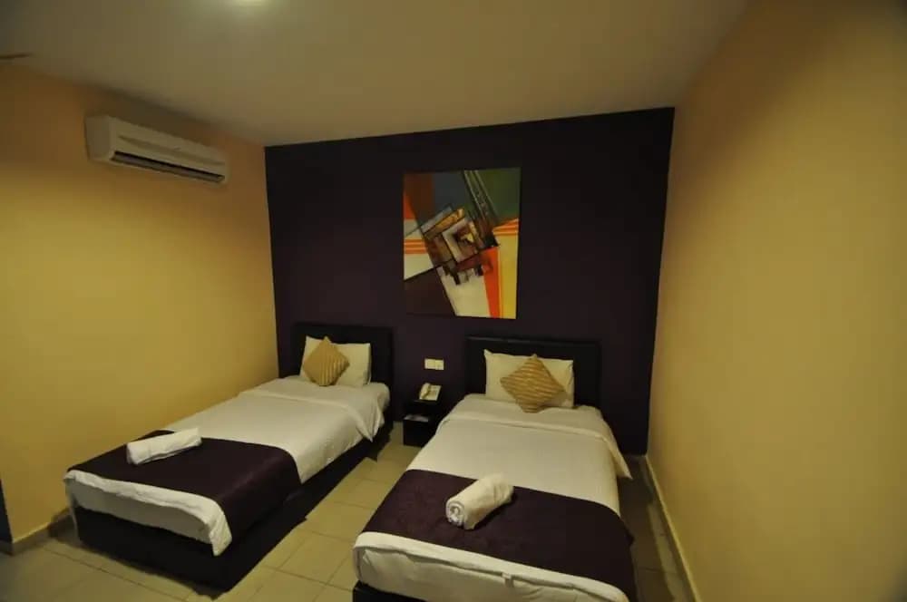 Biz Hotel - photo 5