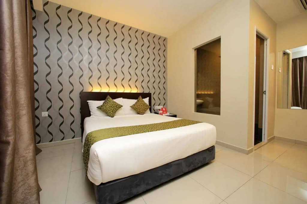 OYO Premium Changkat Jalan Berangan - photo 2
