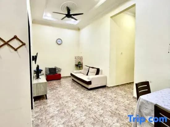Homestay Selesa KBB Guest House - photo 11