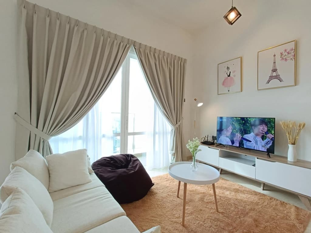 Tritower, 5mins to CIQ, Luxury apartment in JB town - photo 11