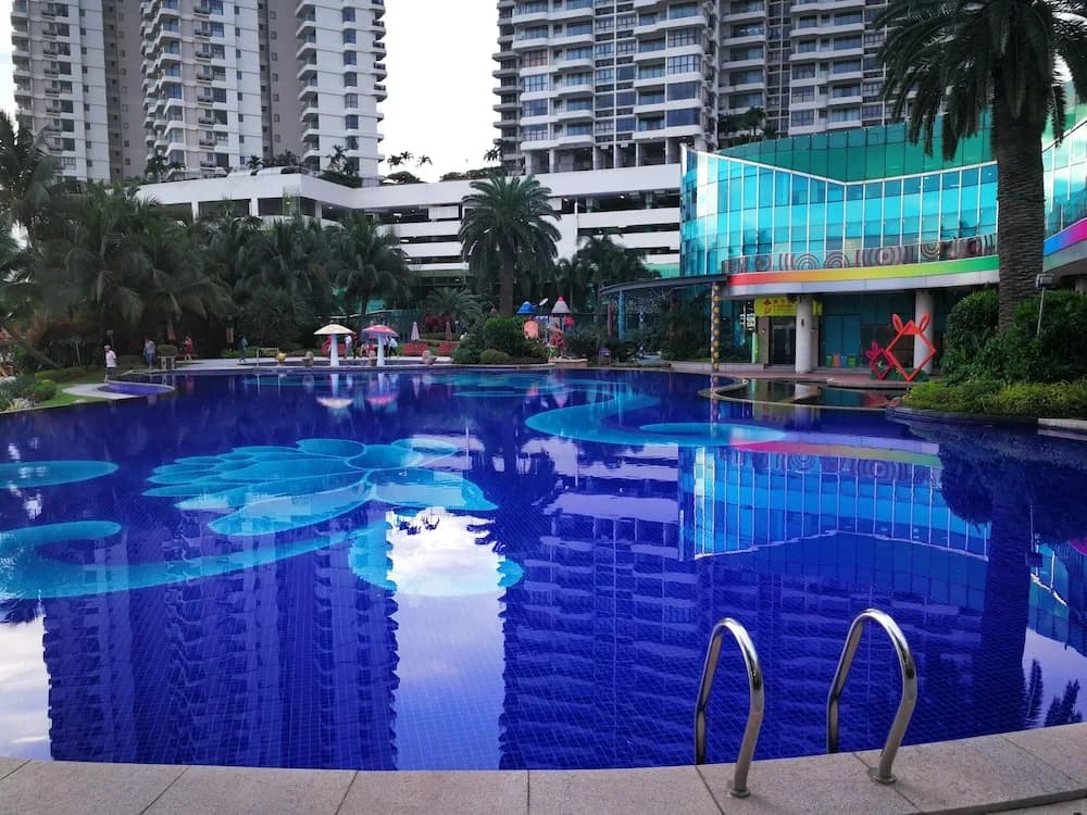 Homerent by Countrygarden Danga Bay - photo 16