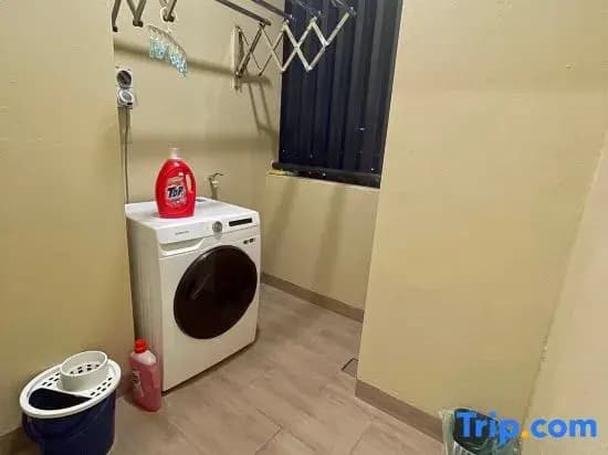 Kuching City Center Apartment With City View - photo 17