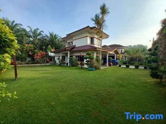 Homestay 5 Bedroom Villa With Pool At Port Dickson - photo 1