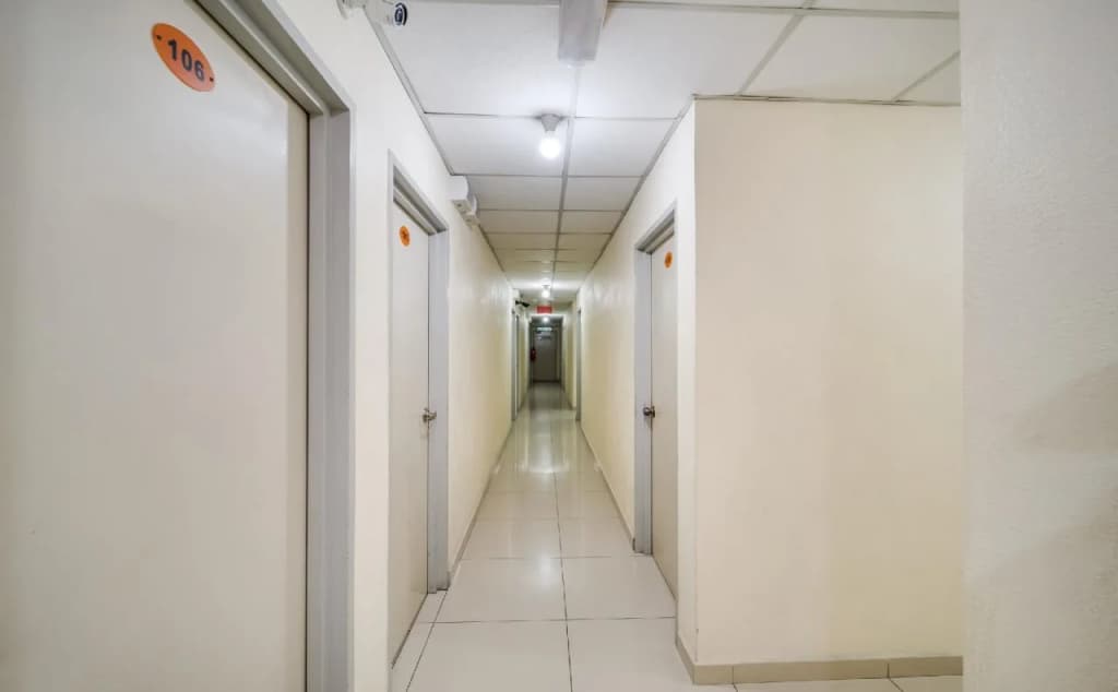 OYO 301 River Inn Hotel - photo 12