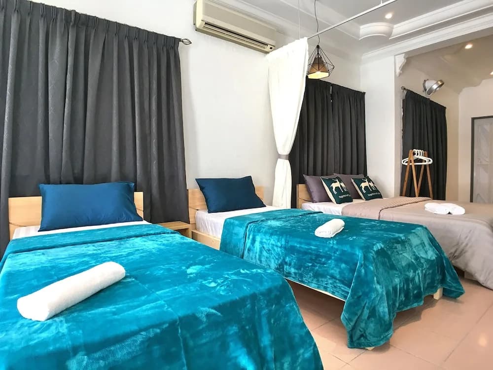 iBook6 Deluxe Family Suite for 4 by iBook Homestay - photo 3