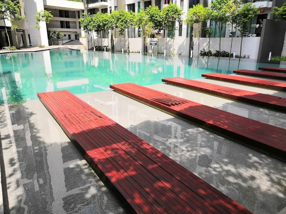 Univ 360 Cozy Apartment with Pool View - photo 13