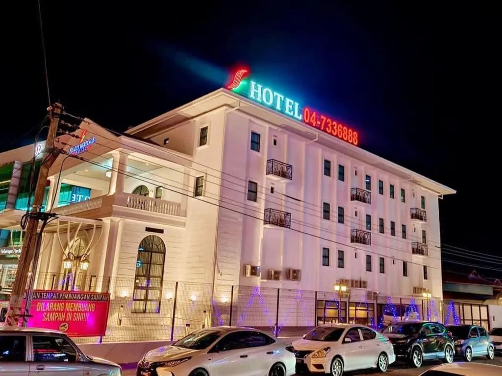 Frazel Heritage Hotel - photo 8