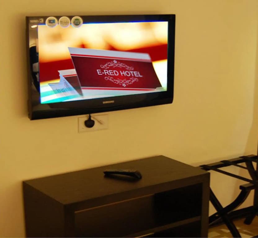 Ernes Hotel - photo 3