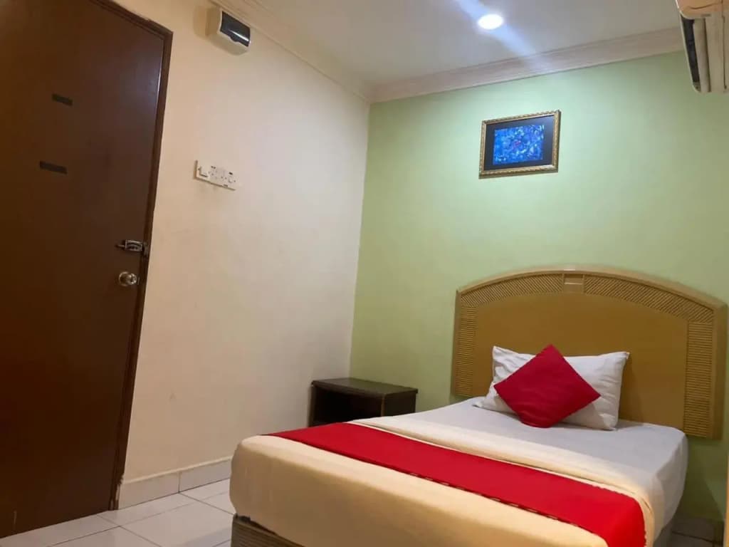 OYO 1002 Hotel Sahara Inn Batu Caves - photo 29