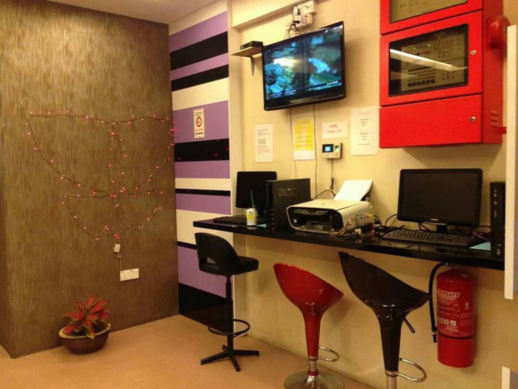 RST Hotel - photo 3