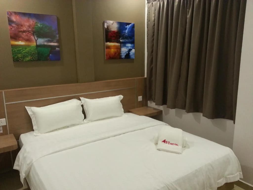 AST Hotel - photo 7