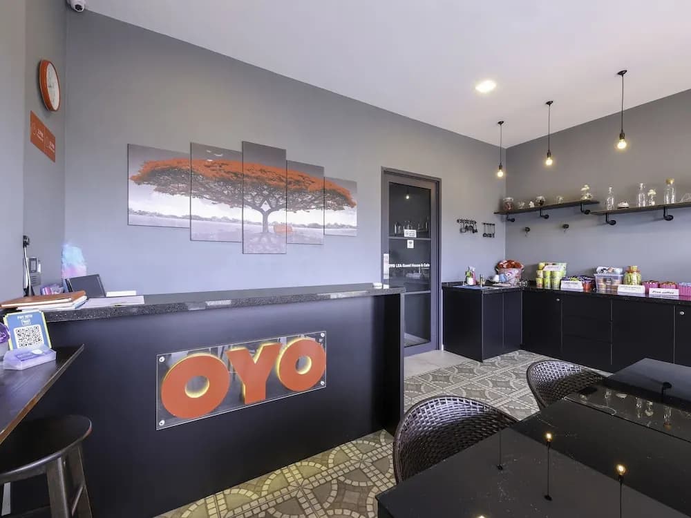 OYO 1145 Lea Guest House & Cafe - photo 19