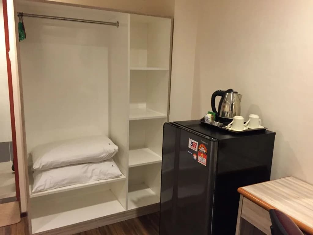 Lai Lai Hotel - photo 3