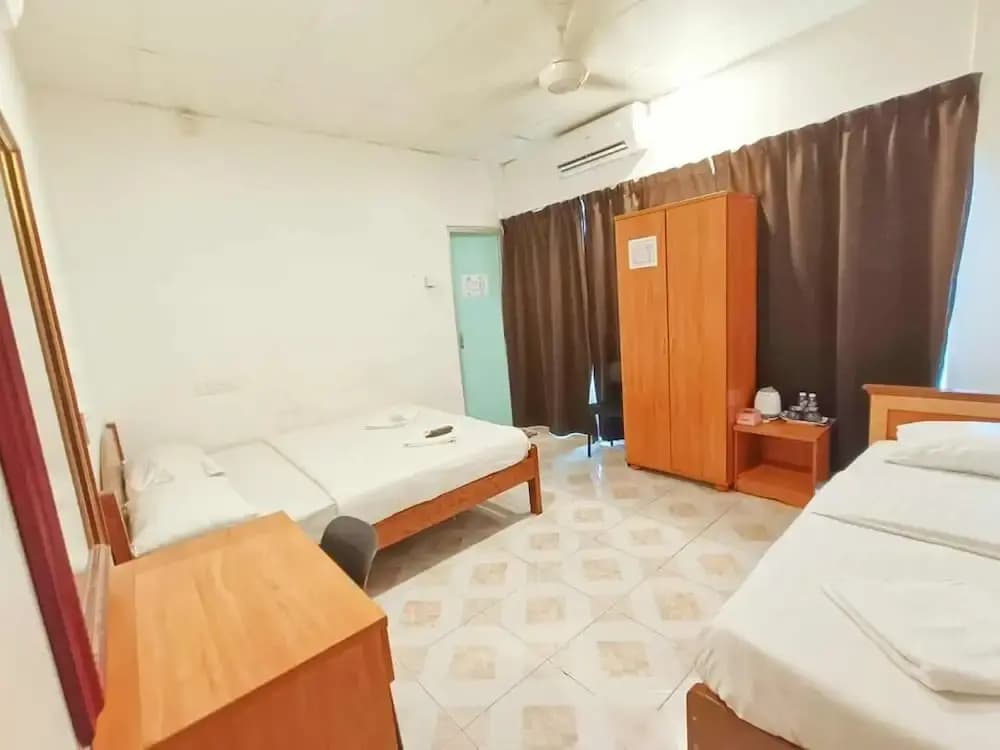 Hotel Western - photo 11