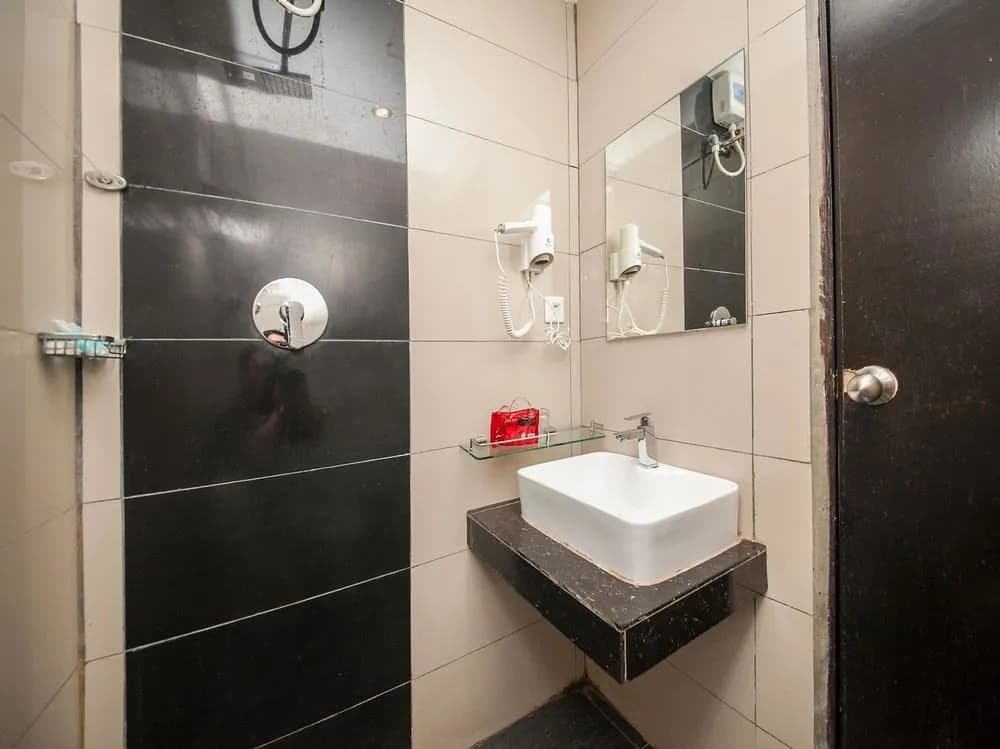 OYO 89944 Stay Inn - photo 9