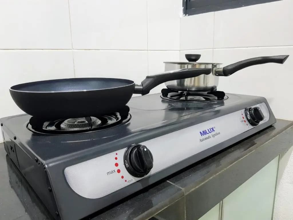 Puchong Setiawalk 8-12 pax 5min LRT Cozy Apartment - photo 8