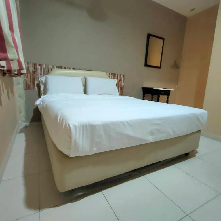 Kota Lodge Hotel - photo 21