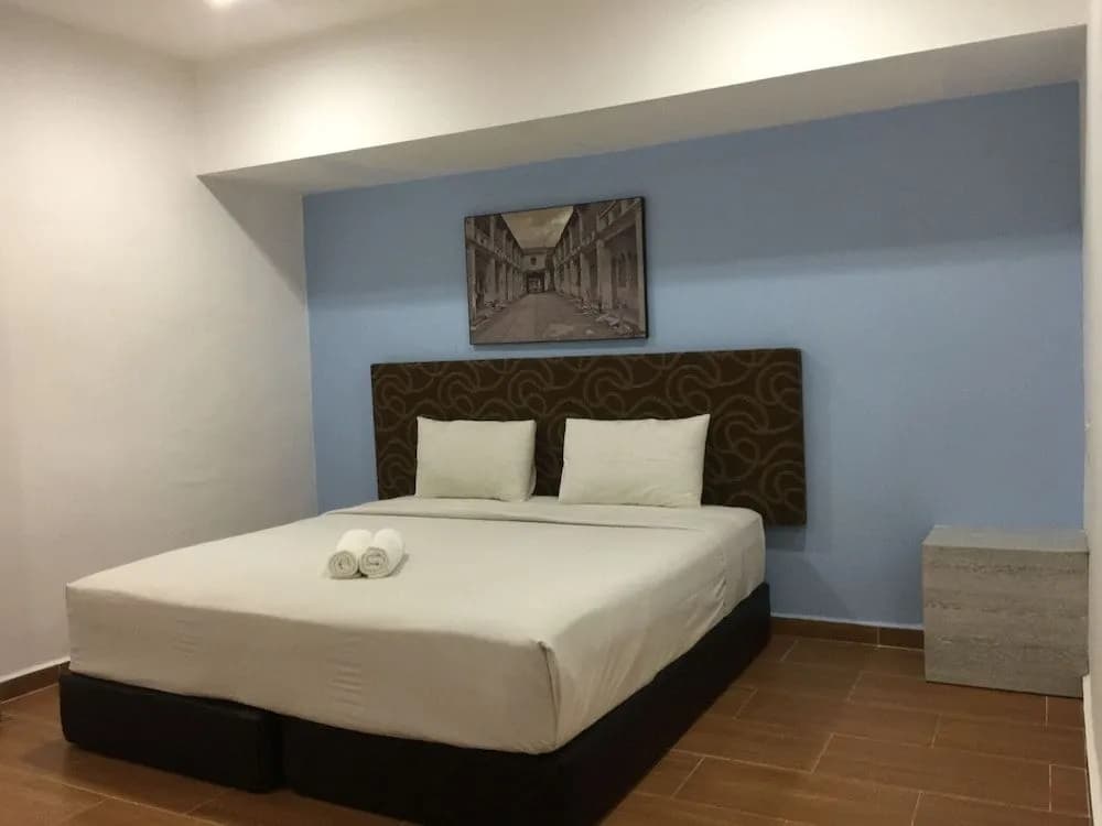 Jma Ferringhi Beach Hotel - photo 3
