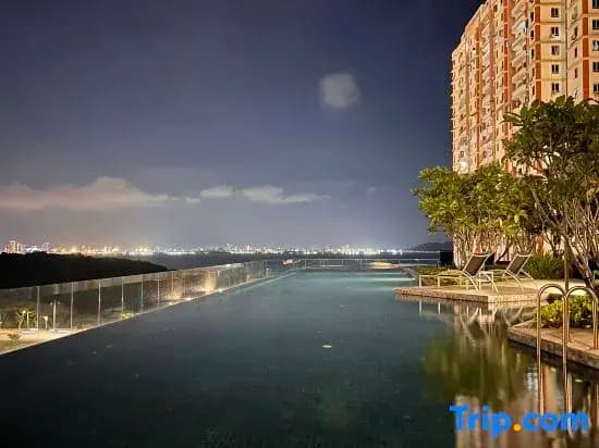 Georgetown Urban Suite | Family | Skypool I SeaView - photo 2