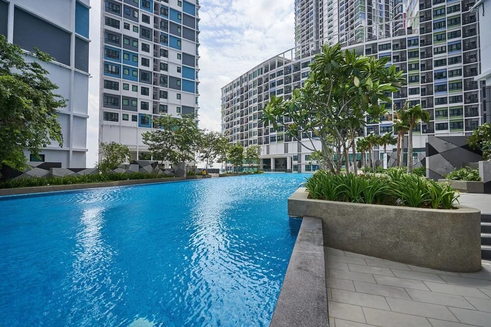 OYO Home 1143 Elegant 2br I-soho I-city - photo 12