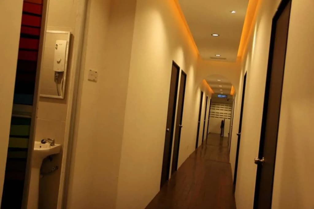 Guest Inn Muntri - photo 7