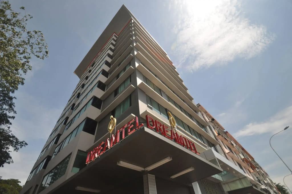 Dreamtel Kota Kinabalu - photo 1