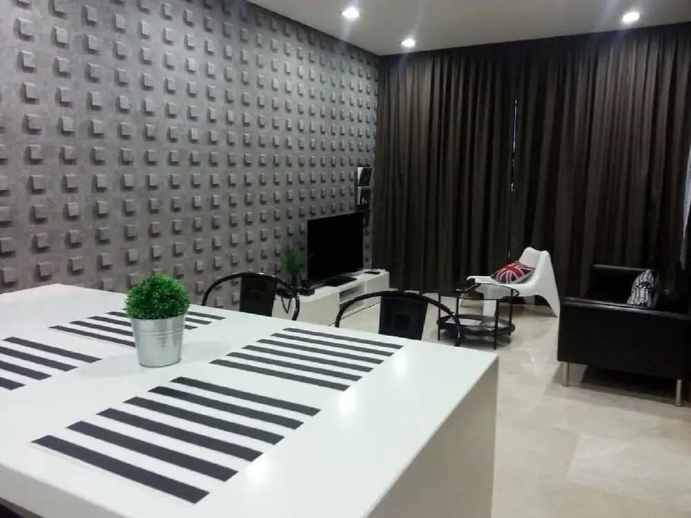 KL101 Service Suite at Soho Suites KLCC - photo 16