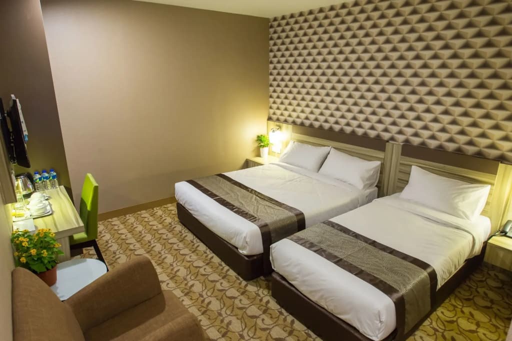 LS Hotel - photo 4