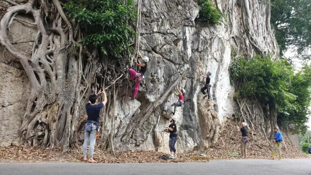 Sky Mountain View Relaxing Ipoh -10-16 pax- no party - photo 15