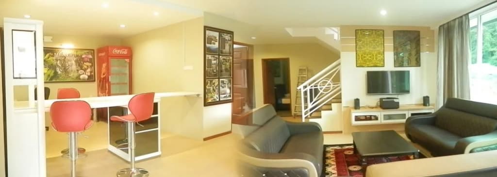 Eight Mentigi Guest House - photo 8