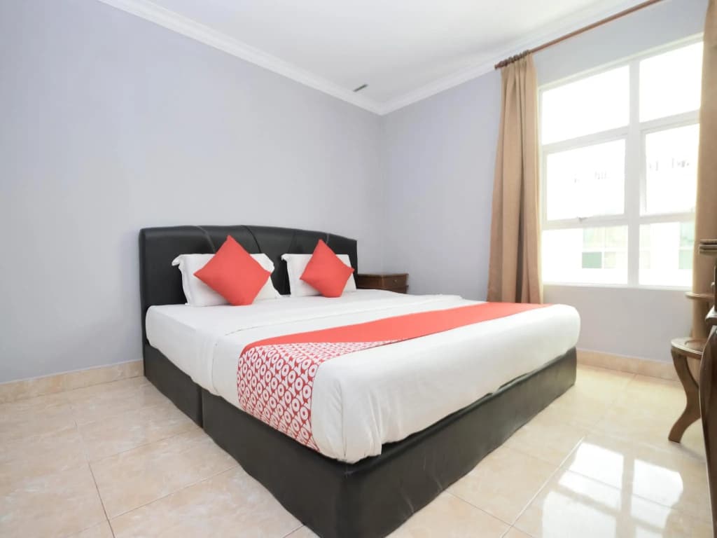 OYO 892 Hotel Grand Nadia - photo 2