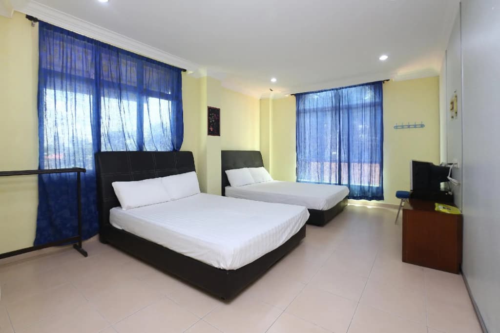 SPOT ON 89857 Azra Inn Rumah Tumpangan - photo 2