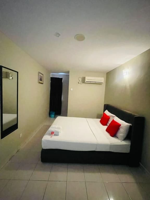 OYO 90338 Prima Saujana Budget Hotel - photo 6