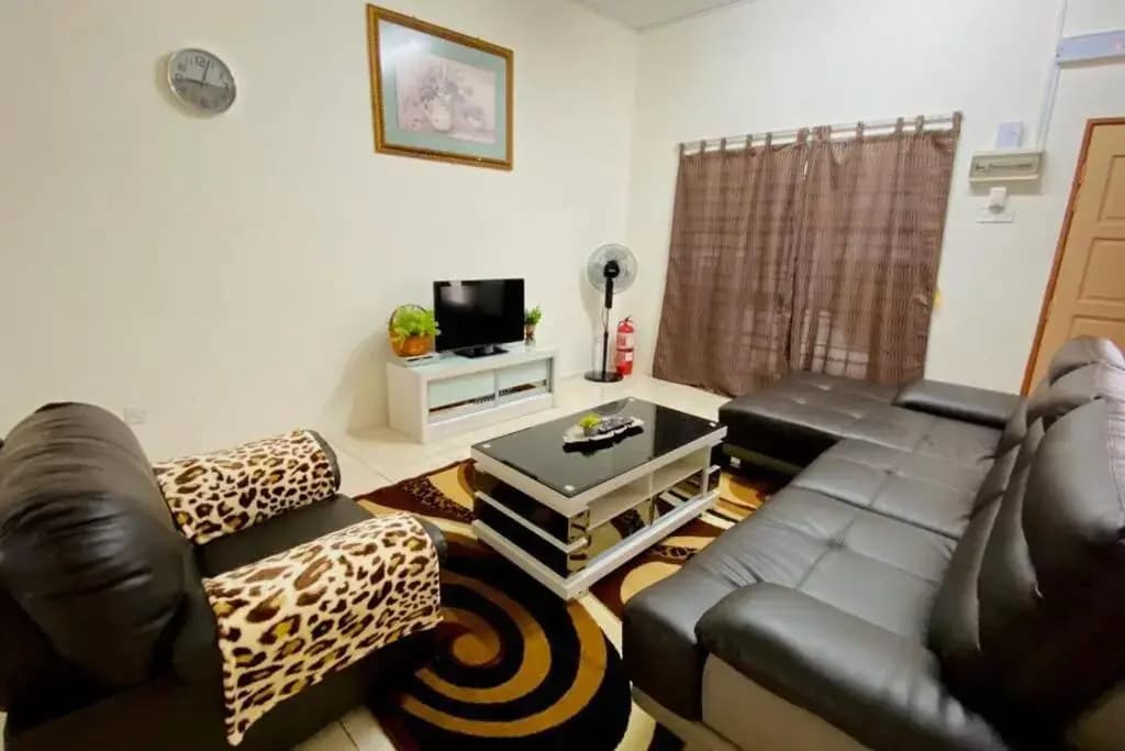 LILY VACATION HOME at CAMERON HIGHLANDS - 13 PAX,FREE WiFi w CARPORCH - photo 4