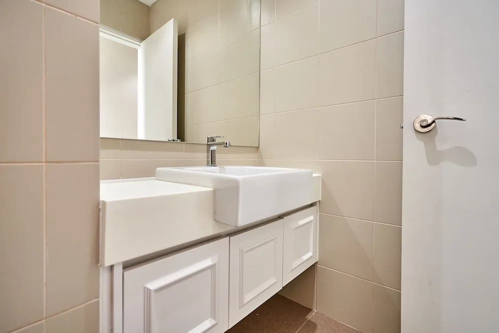 Oyo Home 1142 Elegant 1Br I Soho I City - photo 7