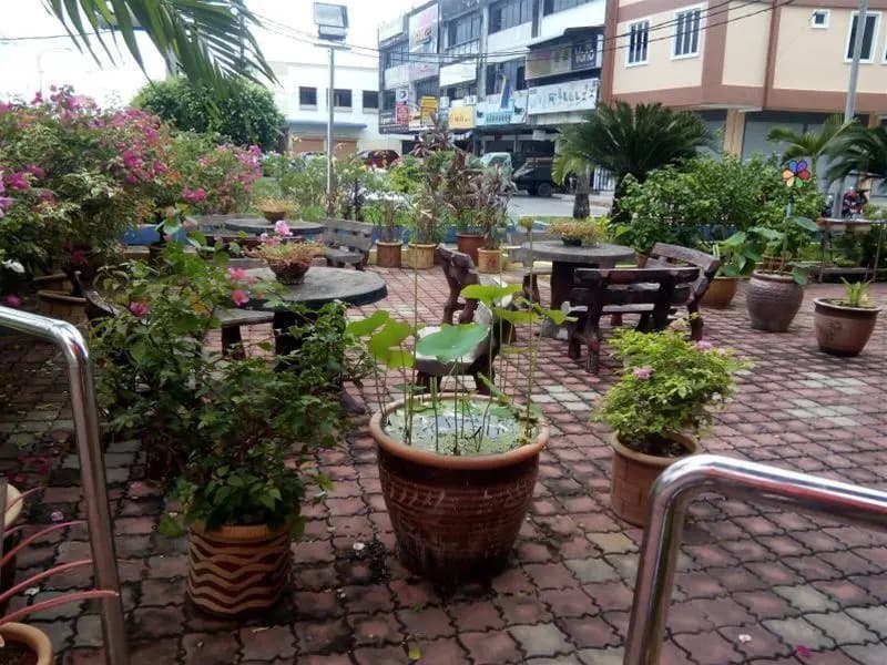 Hotel Sri Garden - photo 10