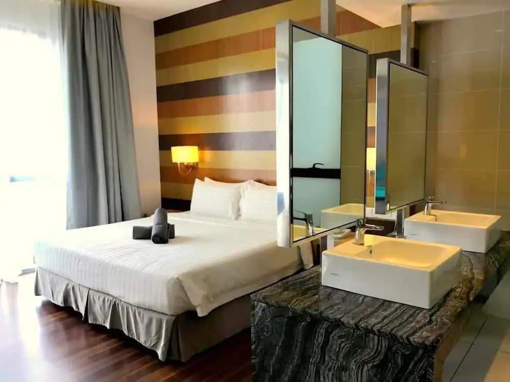 D'majestic Place by Homes Asian - photo 5