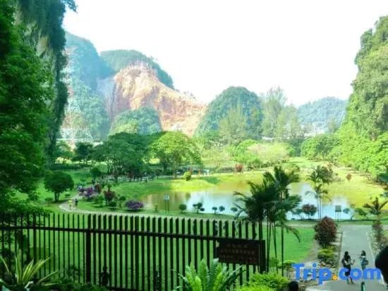 IPOH The Majestic Imperial Air-Con 6 PAX SUITE - photo 4