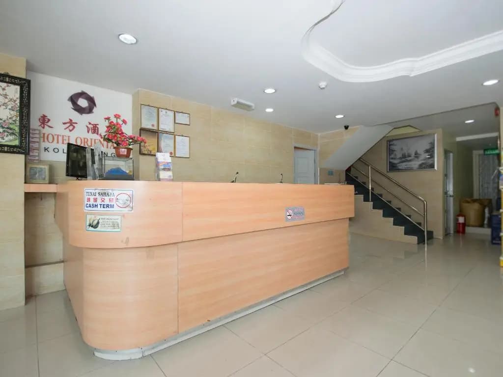 Oyo 963 Hotel Oriental - photo 2