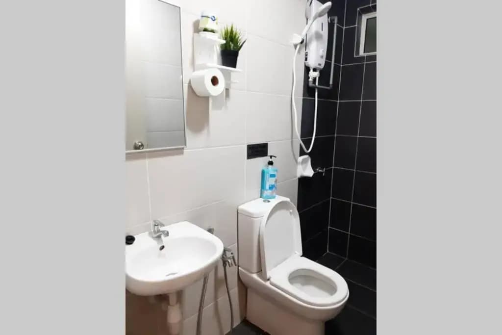 Avengers Homestay @ KLIA + FREE Wifi & Netflix - photo 8